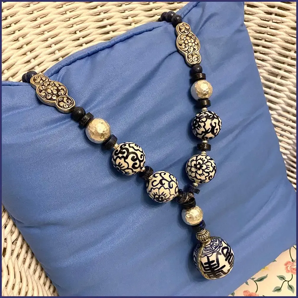 Blue on White Porcelain and Lapis Lazuli Pendant Necklace