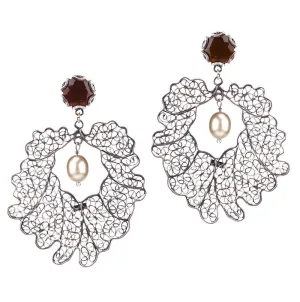 Crown leaf post earrings - large